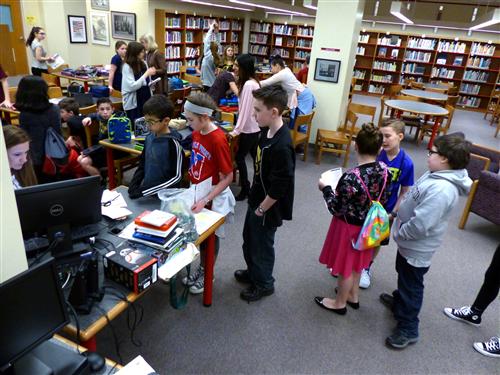 Maple Point library card distribution Maple Point library card distribution