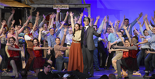 Summer Stock performers on stage
