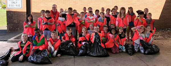 Walter MIller students clean up for Earth Day