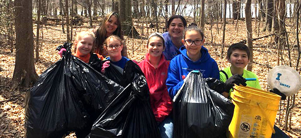 Earth Day clean-up at Poquessing