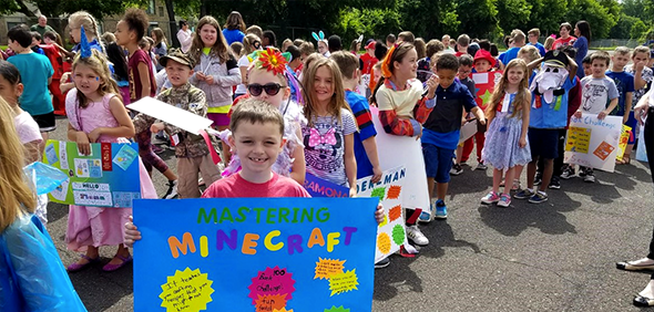 100 book challenge parade