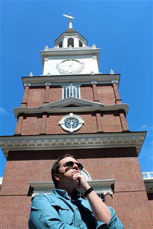 Mr. Leigh contemplates the founding of the United States of America. 